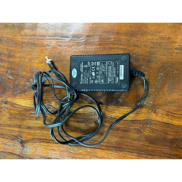 Extron SPU24-105 Power Supply 12V 2.0A 28-181-04LF Locking Barrel Plug Black