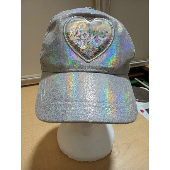 Childrens Place Girls Silver Holographic Love Heart Sequin Shaker Hat S/M 4-7