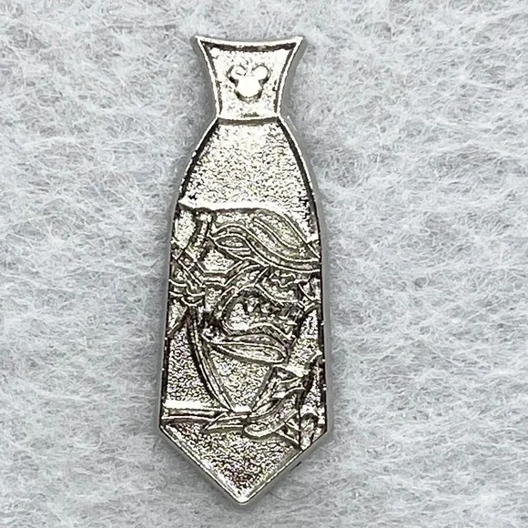 🔮 5/$25 Disney Neckties‎ Fantasia Chernabog Chaser Pin