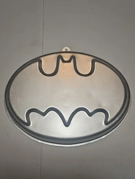 Batman Logo Cake Pan - Silver