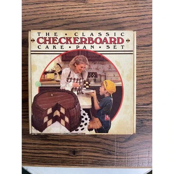 Vintage The Classic Checkerboard‎ Cake Pan Set In Original Box