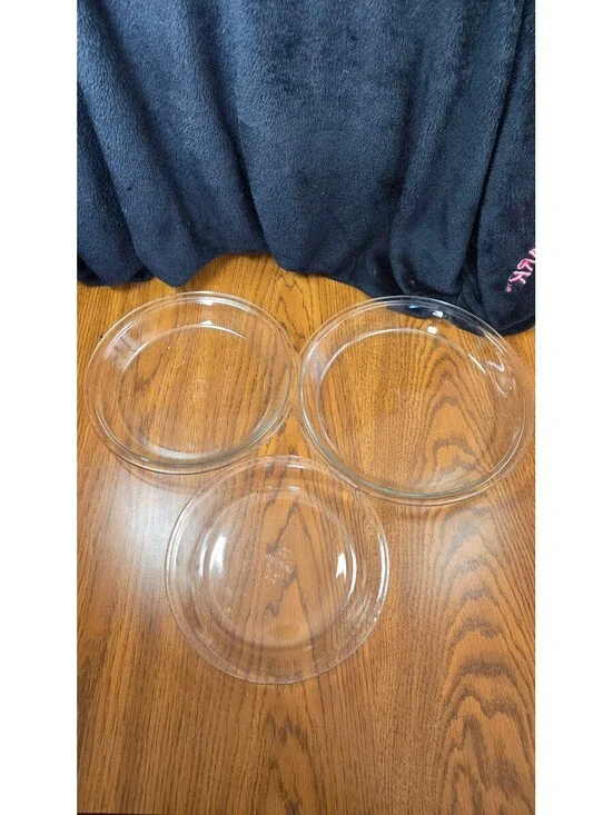 Set of 2 Vintage Pyrex 1 Fireking Clear Glass Pie Plates