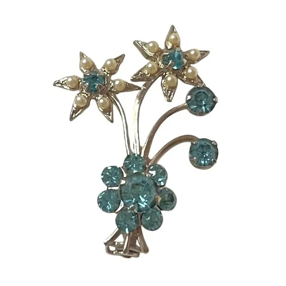 VINTAGE Silver Tone Bouquet Faux Pearls‎ Blue Rhinestone Floral BROOCH 1960s-70s