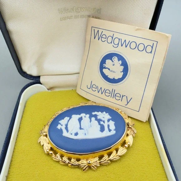 Wedgwood Brooch Blue Jasperware Gold Tone Floral Frame Neoclassical Made England