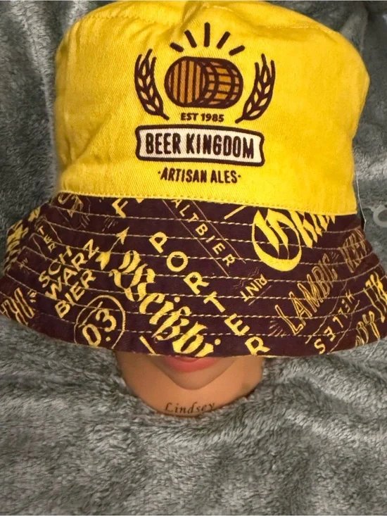 Beer Kingdoom reversible bucket hat, one size fits most