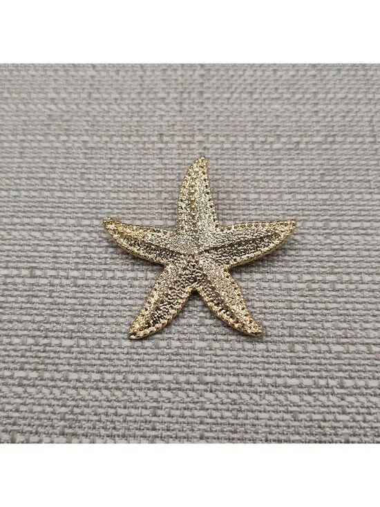 Gold Textured Starfish Brooch - Vintage Ocean Inspired Pin Brooch B1434