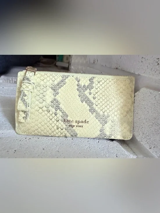 kate spade NWT Loop Snake Embossed Zip Card Case
