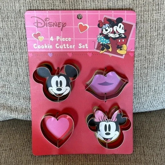 Disney Mickey and Minnie Mouse 4 Piece Metal Cookie Cutter Set Valentine NWT