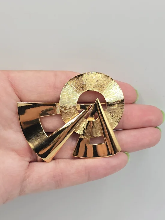 VTG Monet Geometric Brooch Modernist Abstract Gold Tone 2.25