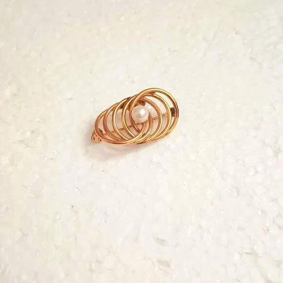 W E Richards 14k GF Pearl Brooch Women's Vintage Infinity Gold Pin Jewelry