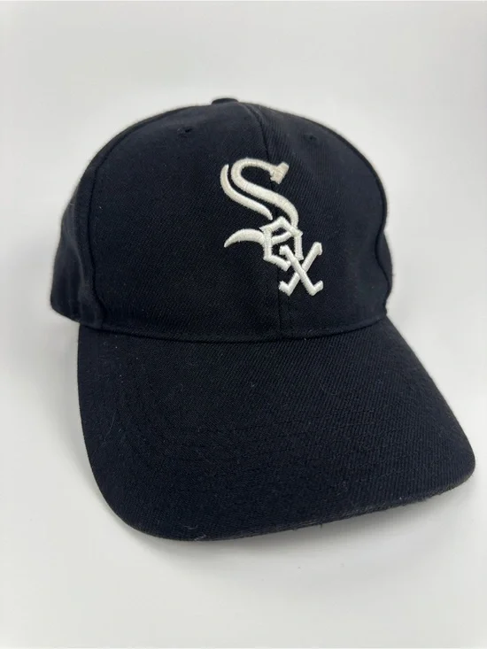 Chicago White Sox Genuine Merchandise Black Baseball Cap