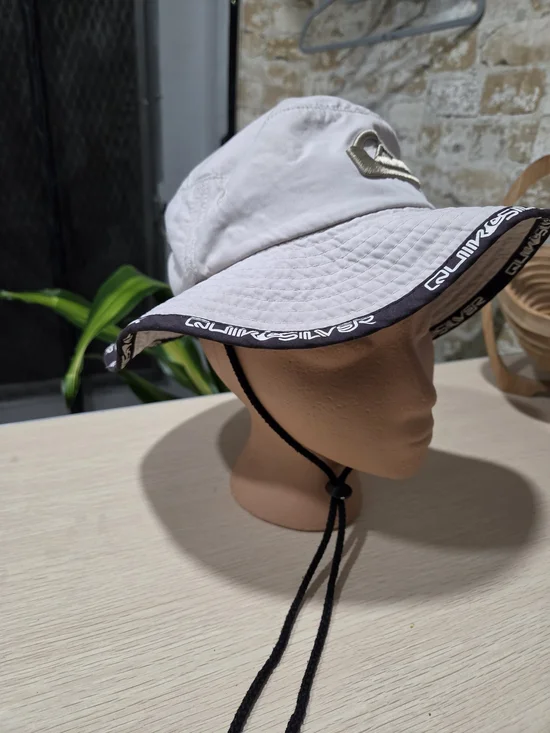 Vintage Quiksilver Gorpcore Bucket Hat with Adjustable Chin Strap 6 3/4