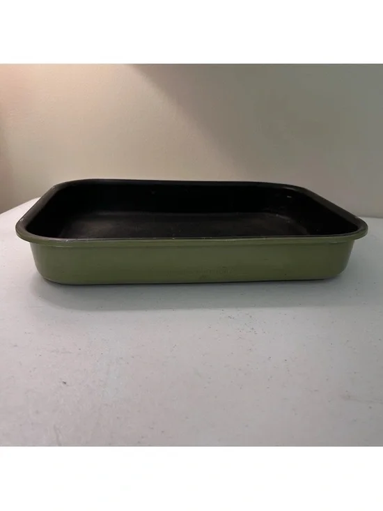 Vintage West Bend 9x13 Cake Baking Pan Aluminum USA Avocado Green RARE