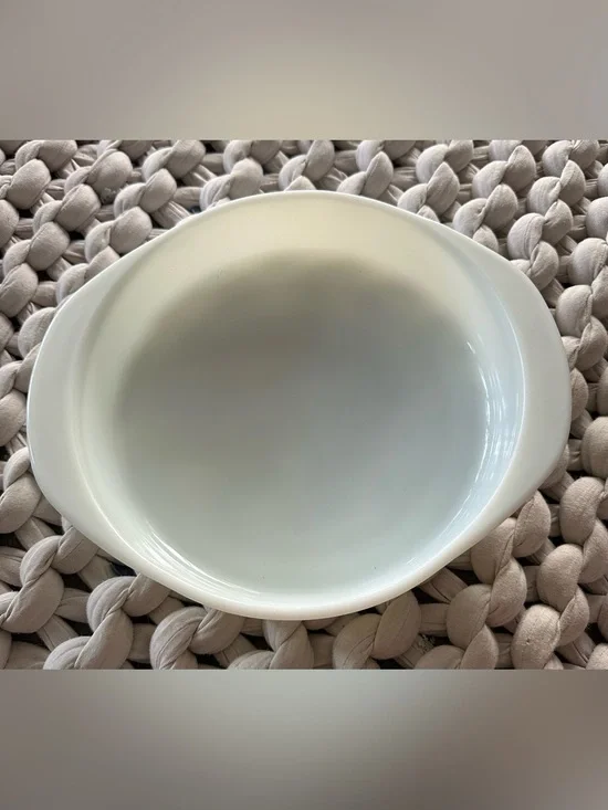 Pyrex Vintage White Milk Glass 8 3/4