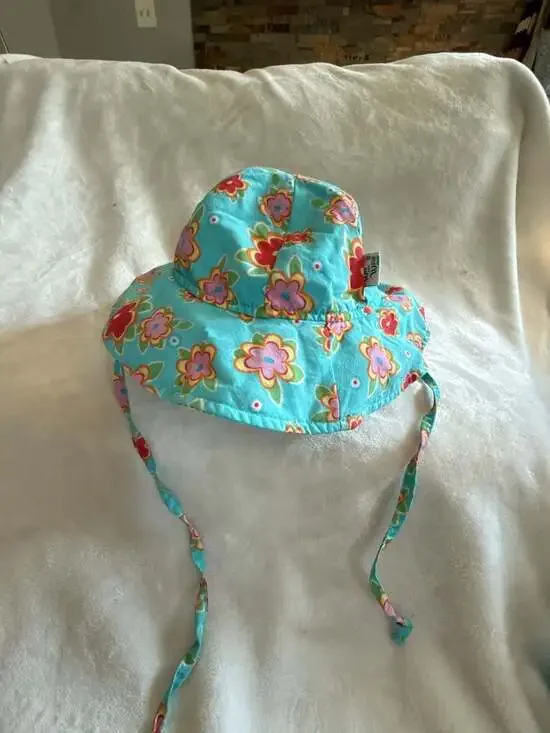 Wee Wave Toddler Girls Floral Pattern Wide Brim Sun Hat with Chin Straps