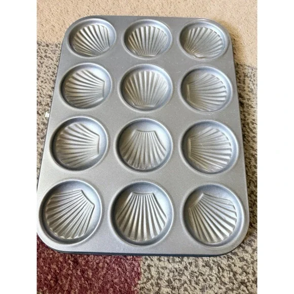 Madeleine Cookie Shell Mold Pan 12 Vintage