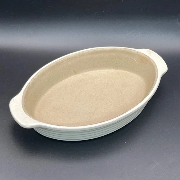 The Pampered Chef Family Heritage Stoneware Oval Baker White New Traditions USA