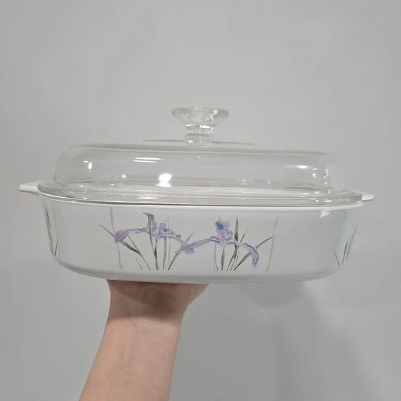 Corning Ware A-10-B 2.5 Liter Casserole Dish with Lid Iris Pattern Purple Floral