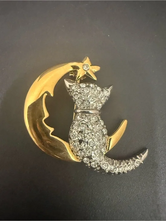 Vintage Unsigned Pave Crystal Cat Perched on Crescent Moon Brooch