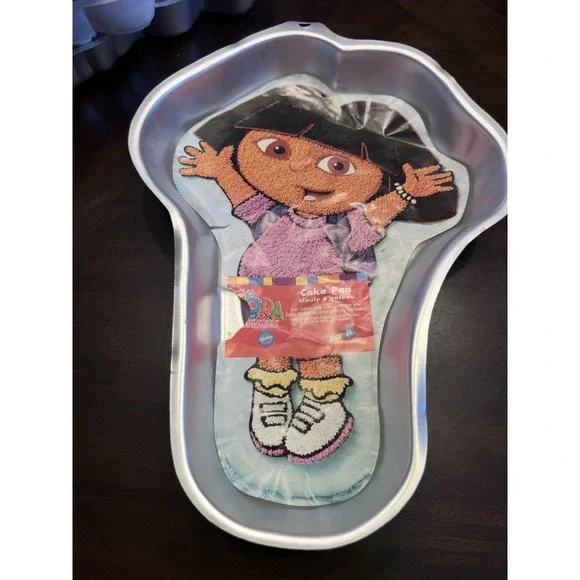 Vintage Wilton Dora The Explorer Cake Pan Mold 2105-6300 insert