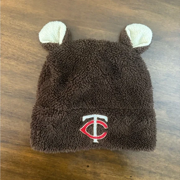 Minnesota Twins Baseball Brown Fuzzy Bear TC Cub Ear kids Hat with Logo