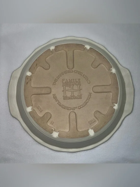 Pampered Chef Traditions Family Heritage 11