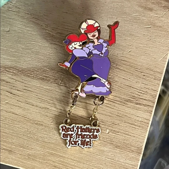 2004 Vintage Red Hat Society Pin