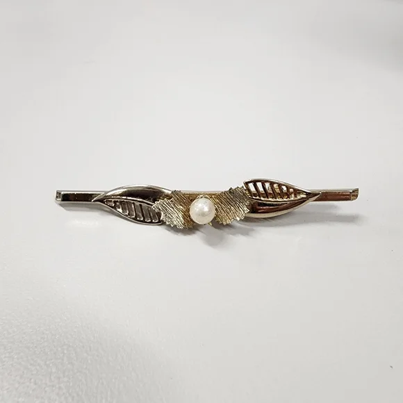 Vintage Gold Tone Mid-Century Bar Pin Brooch Faux Pearl & Textured Leaf Accents