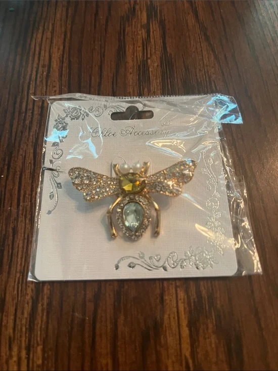 Crystal Bee Brooch - Gold Tone with Clear & Yellow Stones