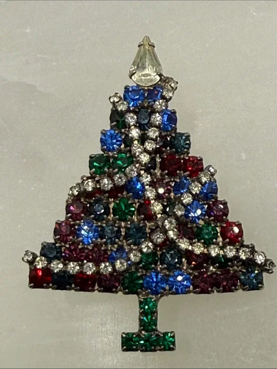 Vintage special rhinestone Christmas Tree Brooch Pin Sparkling Holiday Jewelry