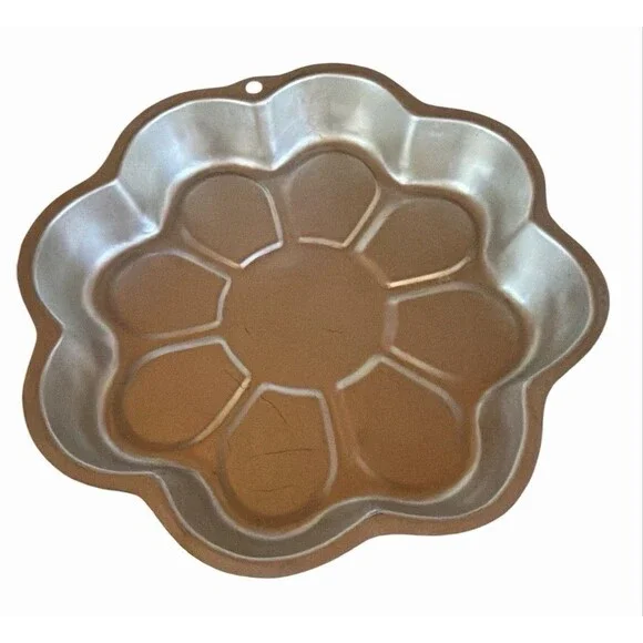 Wilton Flower Power Cake Pan 2105-3055 1998 Vintage Daisy Sunflower RETRO