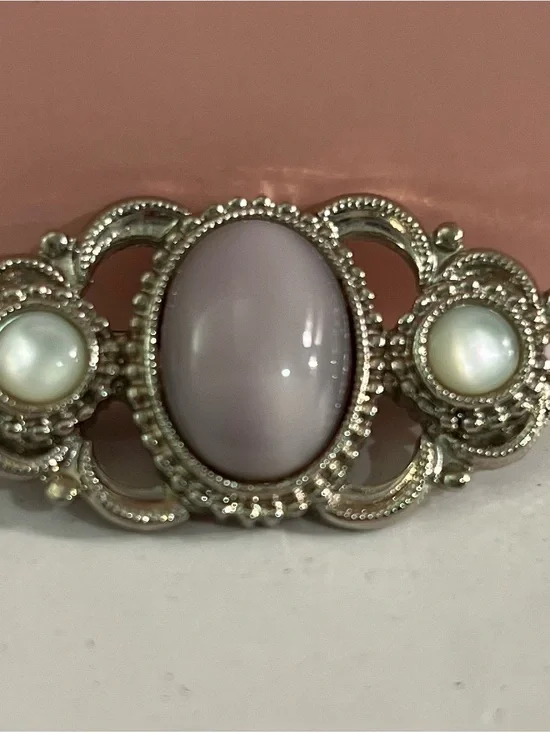 Silver-Tone Lavender Cabochon and Pearlescent Accent Brooch