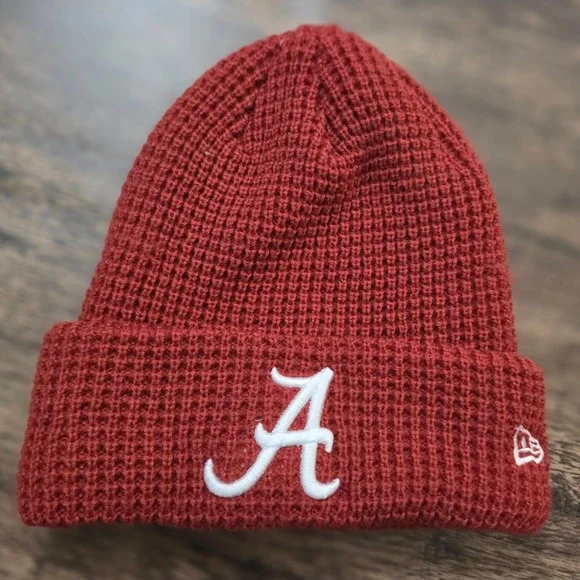 NEW ERA Beanie Youth OSFM Crimson Alabama Crimson Tide Waffle Knit Cuffed Hat