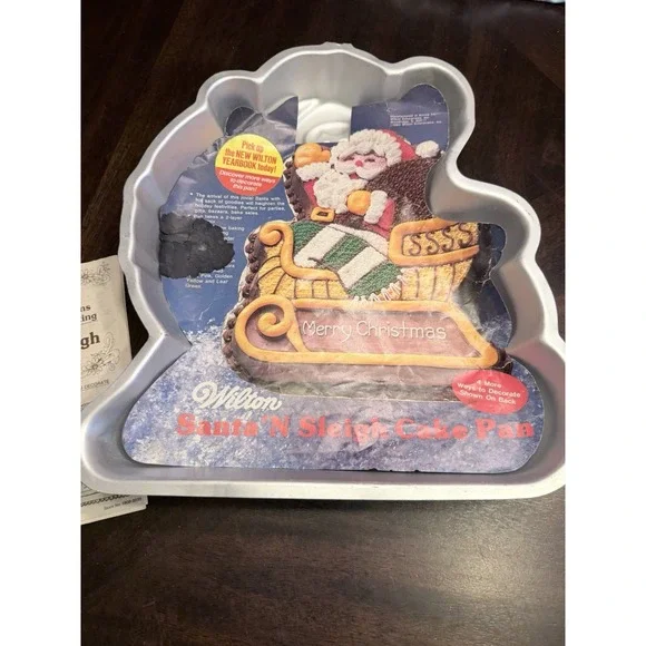 Vintage Wilton Cake Pan Mold Santa 'N Sleigh 2105-3235 1984 instruction book