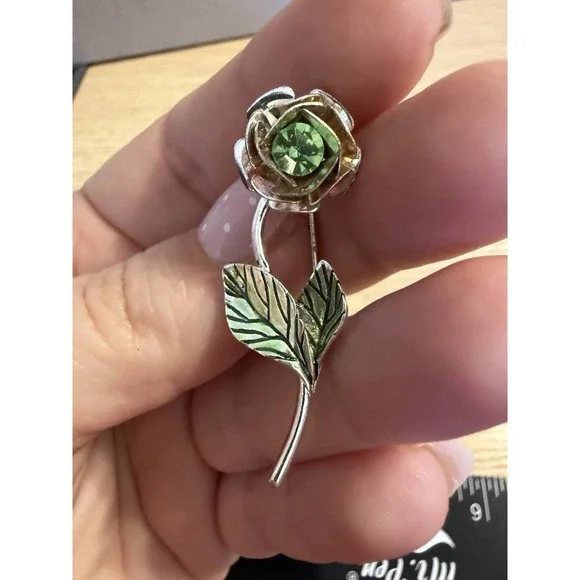 Vintage Avon Silver‎ Tone Rose Pin Green Rhinestone Flower Brooch SH Signed