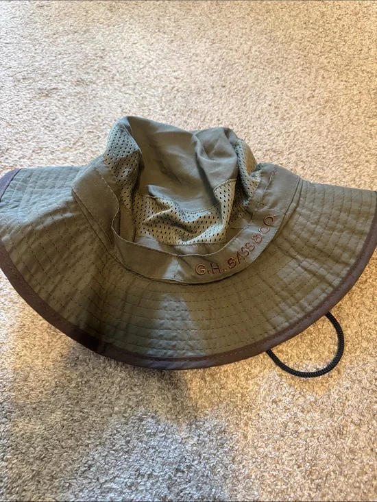 G.H. Bass & Co. Olive and Brown Wide-Brim Outdoor Hat