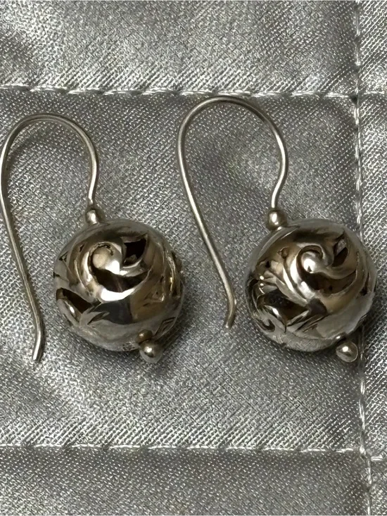Silpada Sterling Silver Simple Delight Filigree Ball Bead Drop Earrings W0718