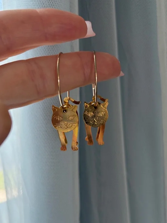 Gold Cat Dangle Earrings - Cute Kitty Charm