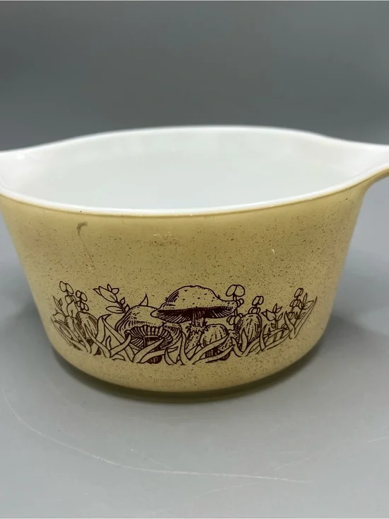 Vintage Pyrex 473 Forest Fancies Mushroom 1 Qt Casserole Dish USA- No Lid