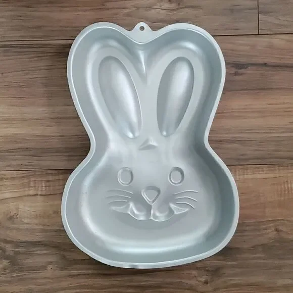 Wilton | Bunny Cake Pan