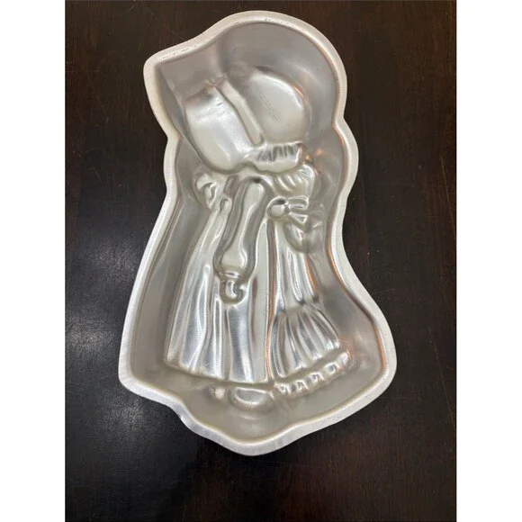Vintage Holly Hobbie Girl Cake Pan