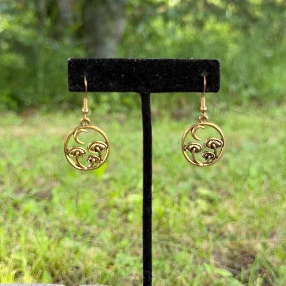 Mushroom Moon Drop Earrings Womens Gold Tone Whimsical Goblincore Nature Jewelry