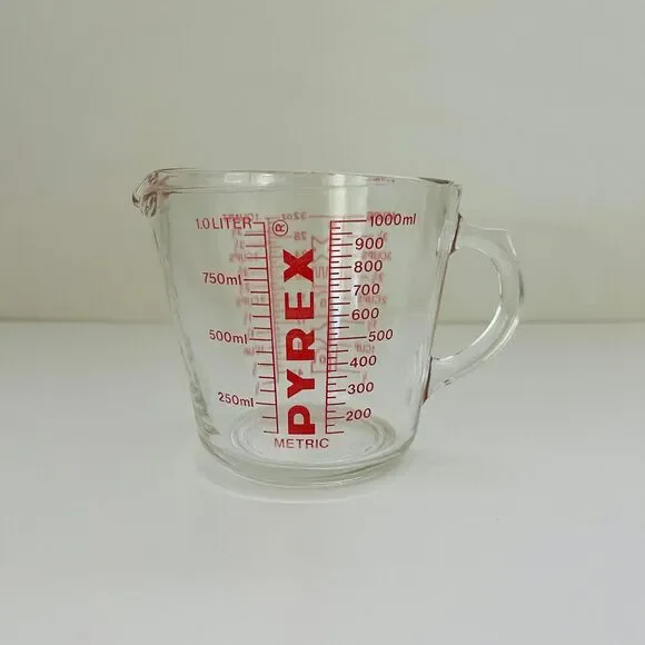 PYREX (All Caps) 4 Cup / 1 Qt / 32 oz / 1 L Glass Measuring Cup With Handle