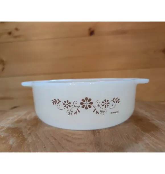 Vintage Pyr-O-Rey Milk Glass Round Casserole Baking Dish 6.5