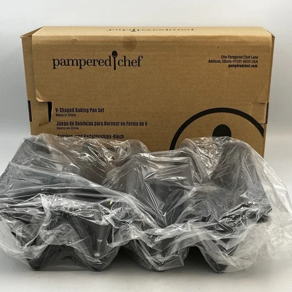 Pampered Chef V Shaped Baking Pan Set Of 2 For Tacos NEW in Box