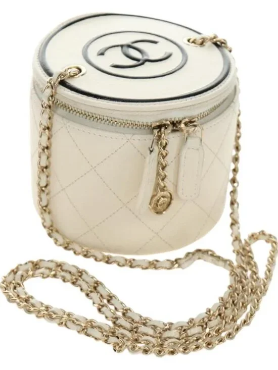 CHANEL Matelasse Chain Shoulder Bag Leather White Gold CC Auth bs35547SAM