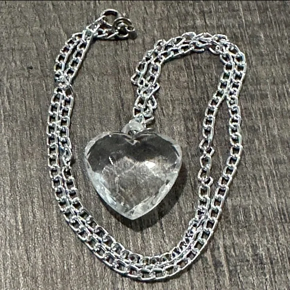 💞 New Kids Clear Heart Gemstone Necklace with Silver Chain