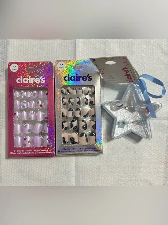 Claire's Press-On Nails And A Set Of Rings
