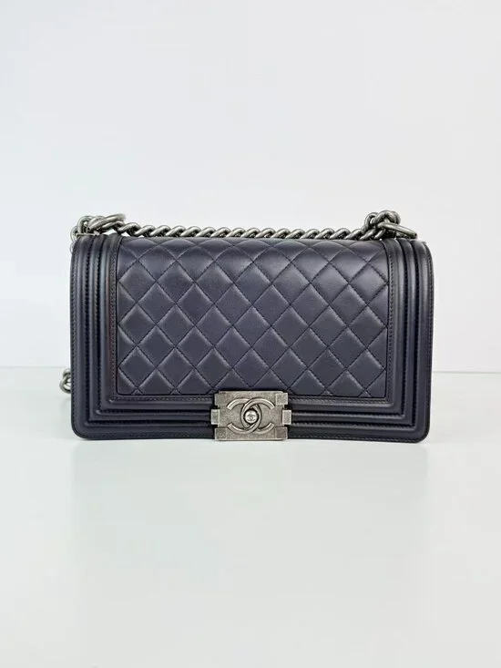 Chanel the boy bag