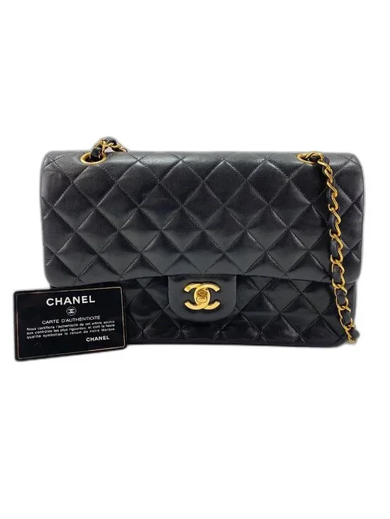 Chanel Shoulder Bag Quilted 25